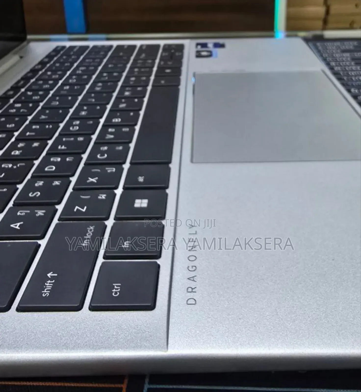 New Laptop HP Elite Dragonfly G4 16GB Intel Core I7 SSD 512GB