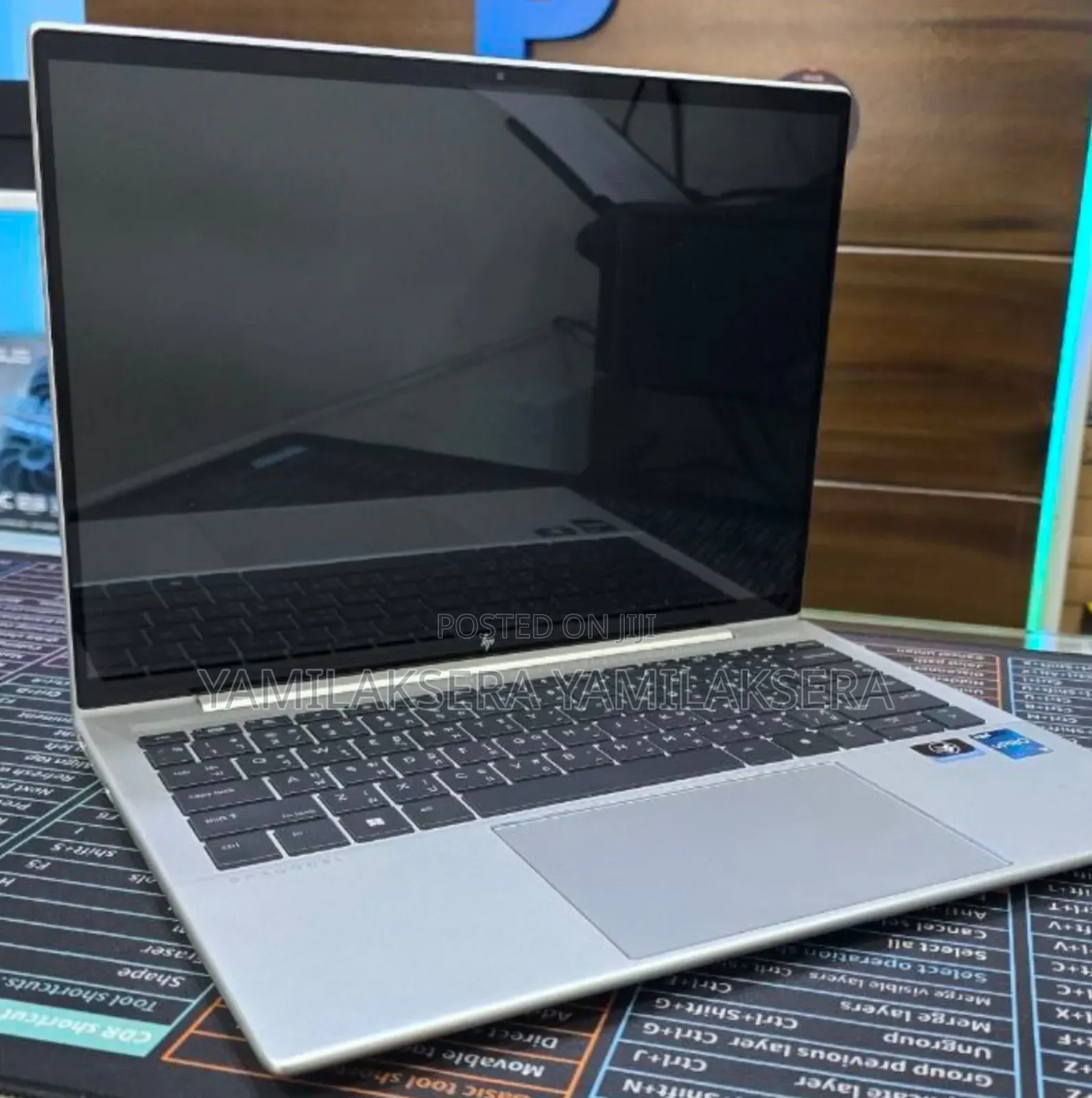 New Laptop HP Elite Dragonfly G4 16GB Intel Core I7 SSD 512GB