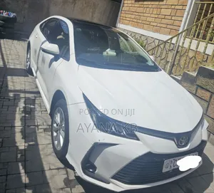 Toyota Corolla 2022 White