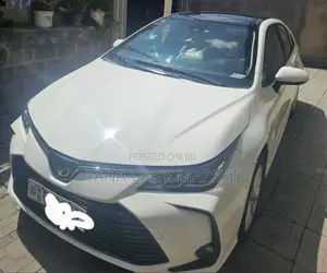 Toyota Corolla 2022 White