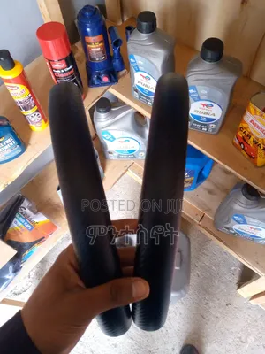 የመሪ ልብስ (Isuzu, Obama)