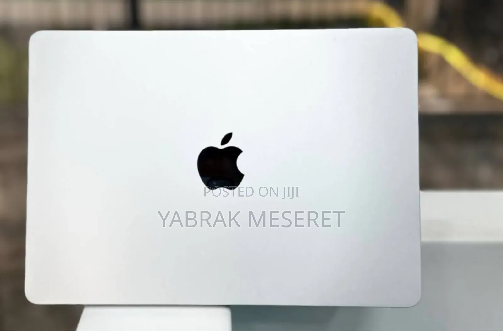 New Laptop Apple MacBook Air 2022 M2 8GB Apple M2 SSD 256GB