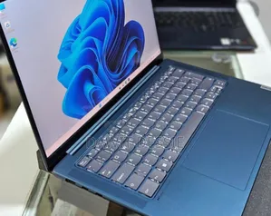 New Laptop Lenovo 16GB Intel Core I7 SSD 1T