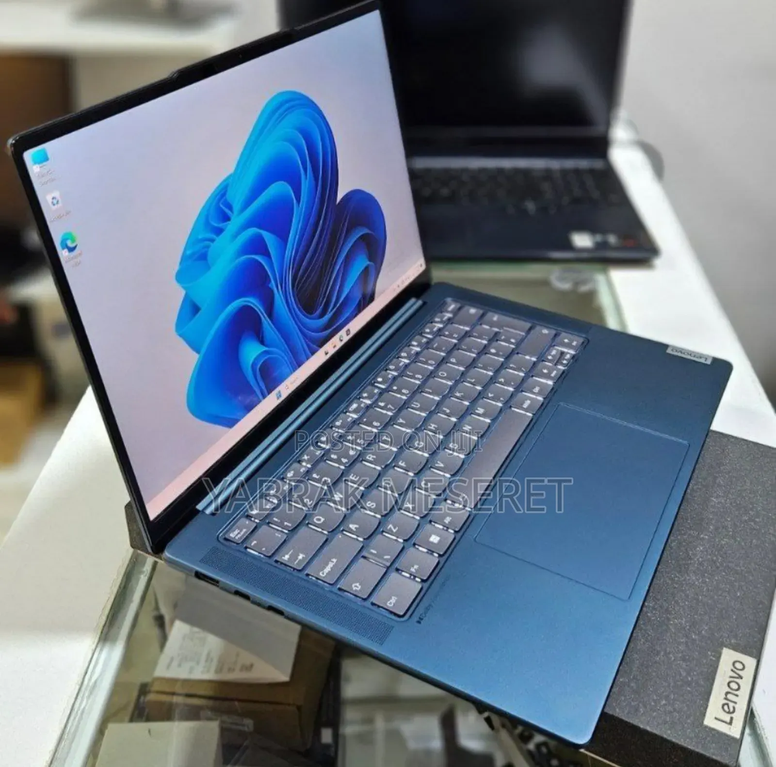 New Laptop Lenovo 16GB Intel Core I7 SSD 1T