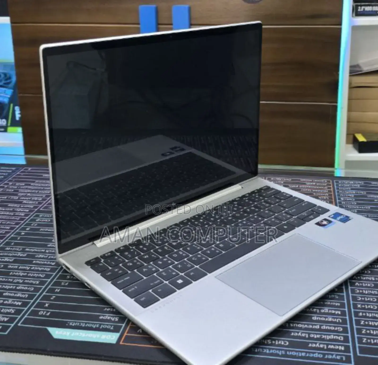 New Laptop HP Dragonfly G1 16GB Intel Core I7 SSD 512GB