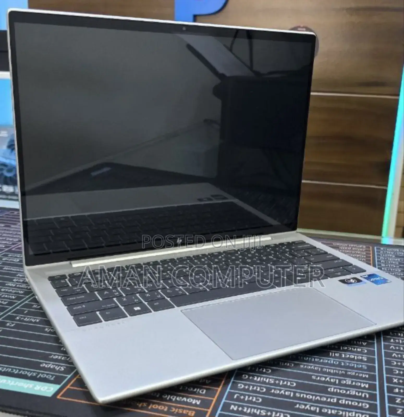 New Laptop HP Dragonfly G1 16GB Intel Core I7 SSD 512GB