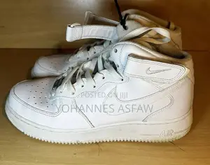 Photo - Air Force 1 “ 07 Triple White