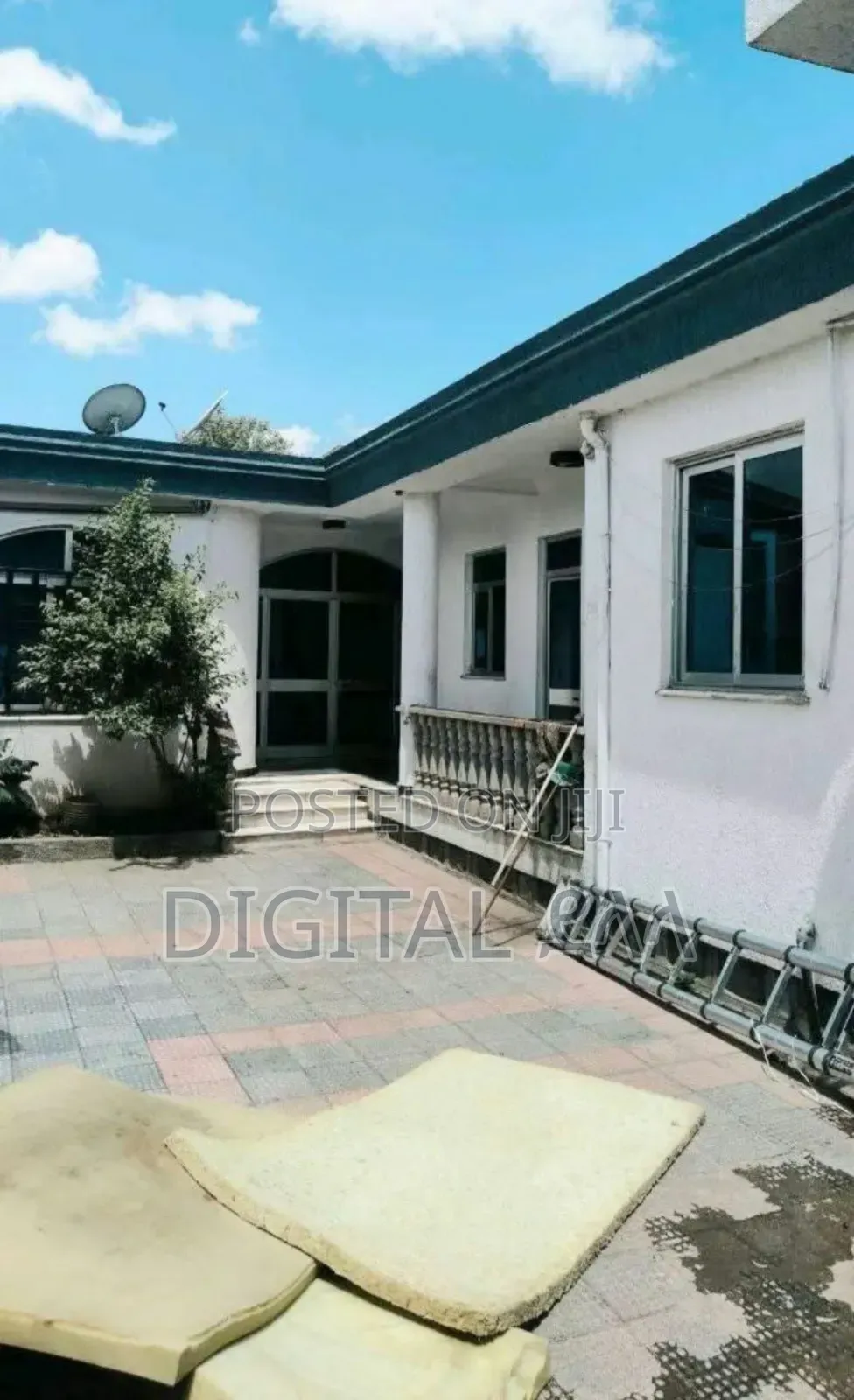 2bdrm House in Digital ደላላ, Yeka for sale