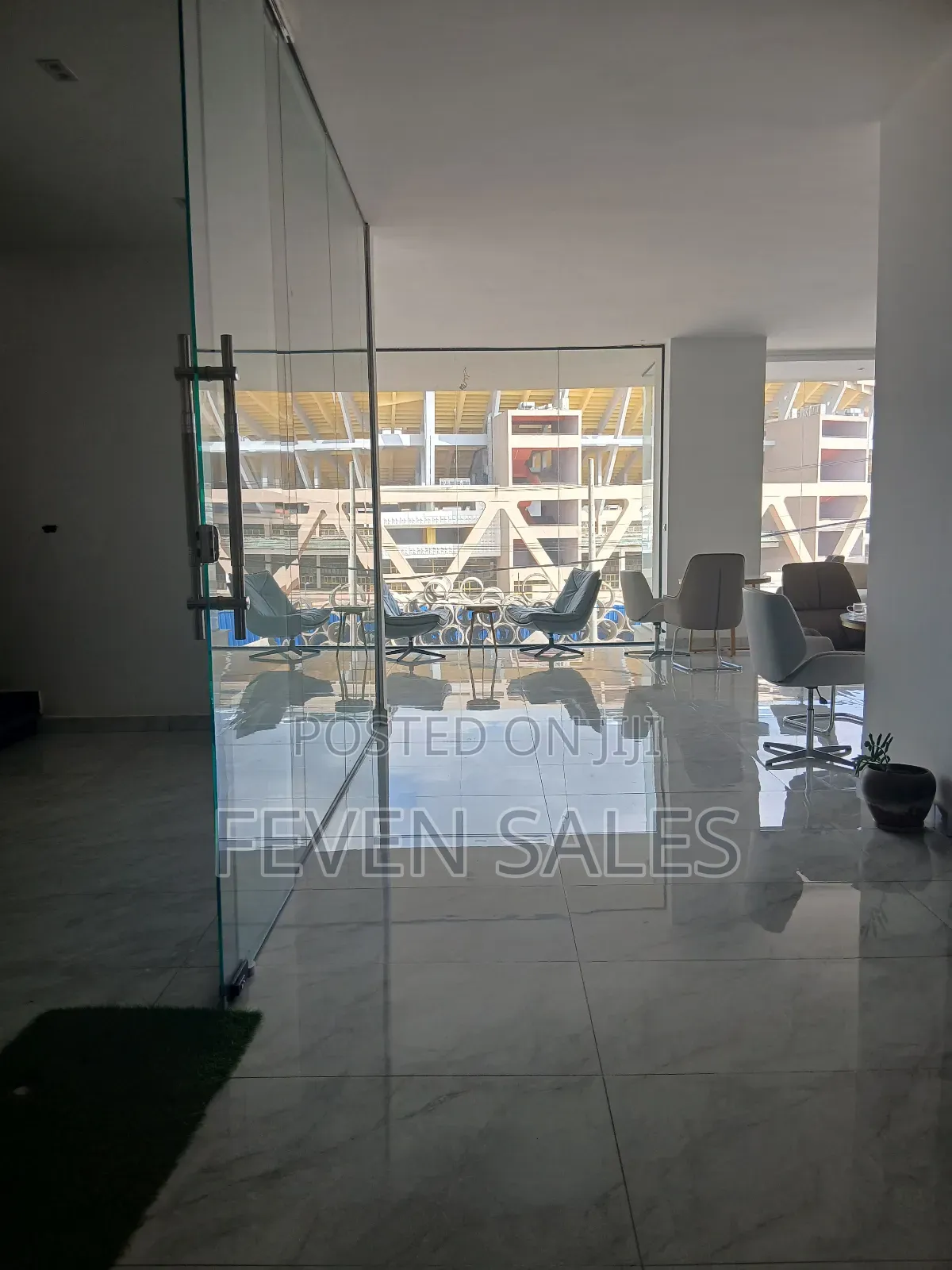 ቦሌ ላይ የንግ ሱቆችን እየሸጥን እንገኛለን