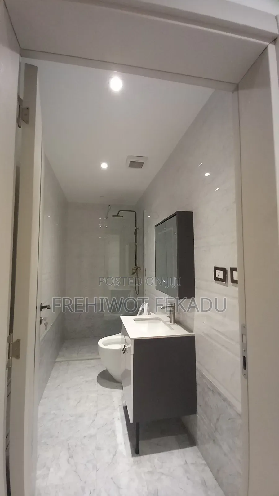 1bdrm Apartment in Dema Hope Real, Bole for sale