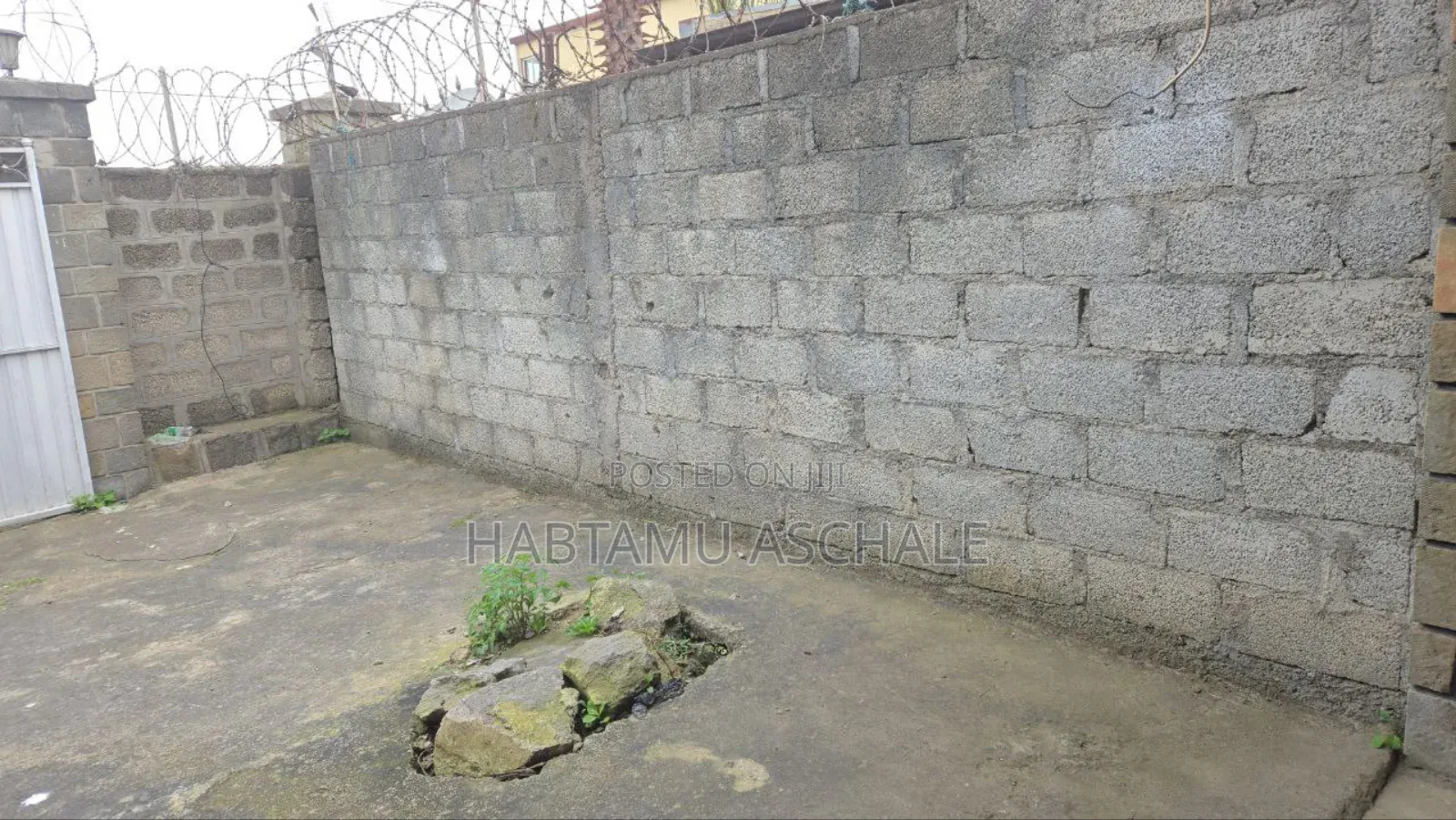 3bdrm House in Bole for sale