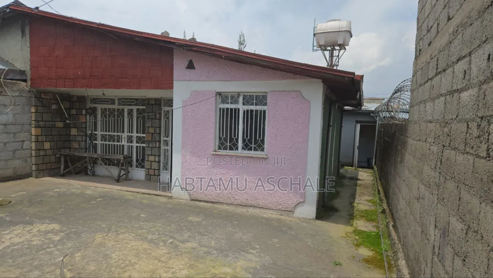 3bdrm House in Bole for sale