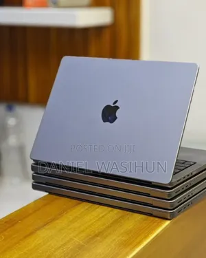 New Laptop Apple MacBook Pro M1 32GB Apple M1 Pro SSD 512GB