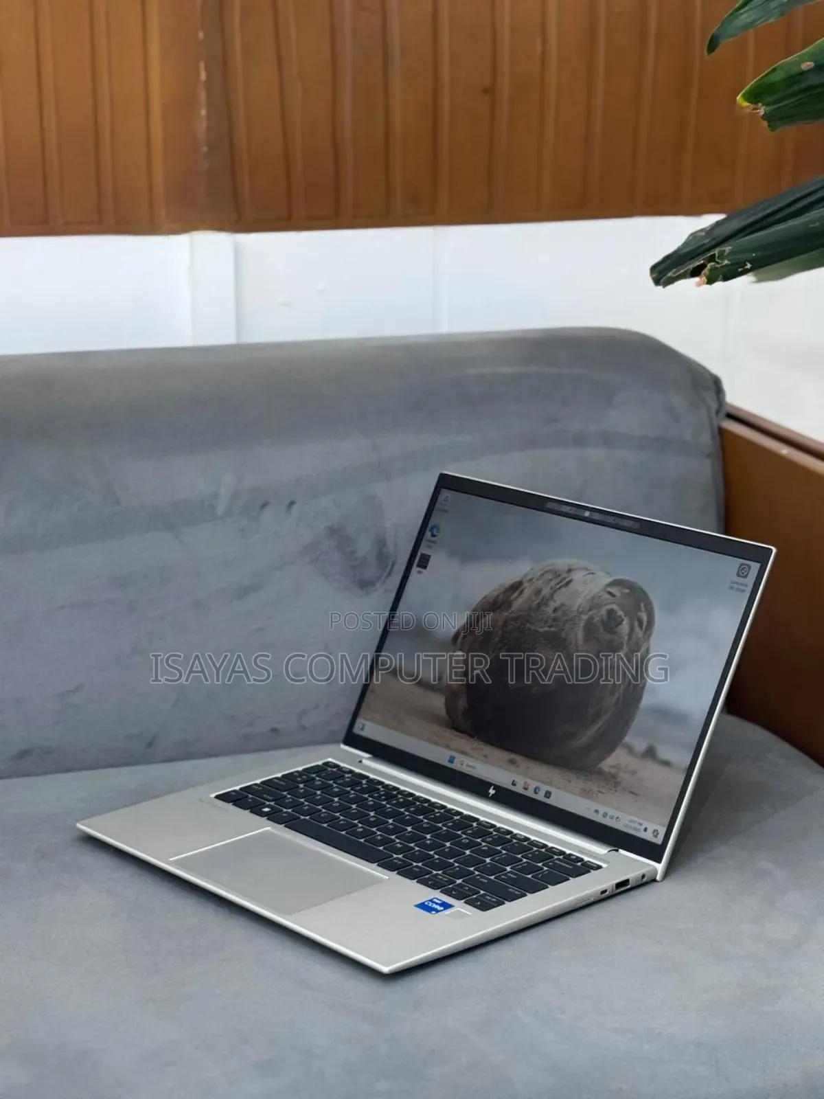 New Laptop HP EliteBook 840 G9 16GB Intel Core I5 SSD 512GB