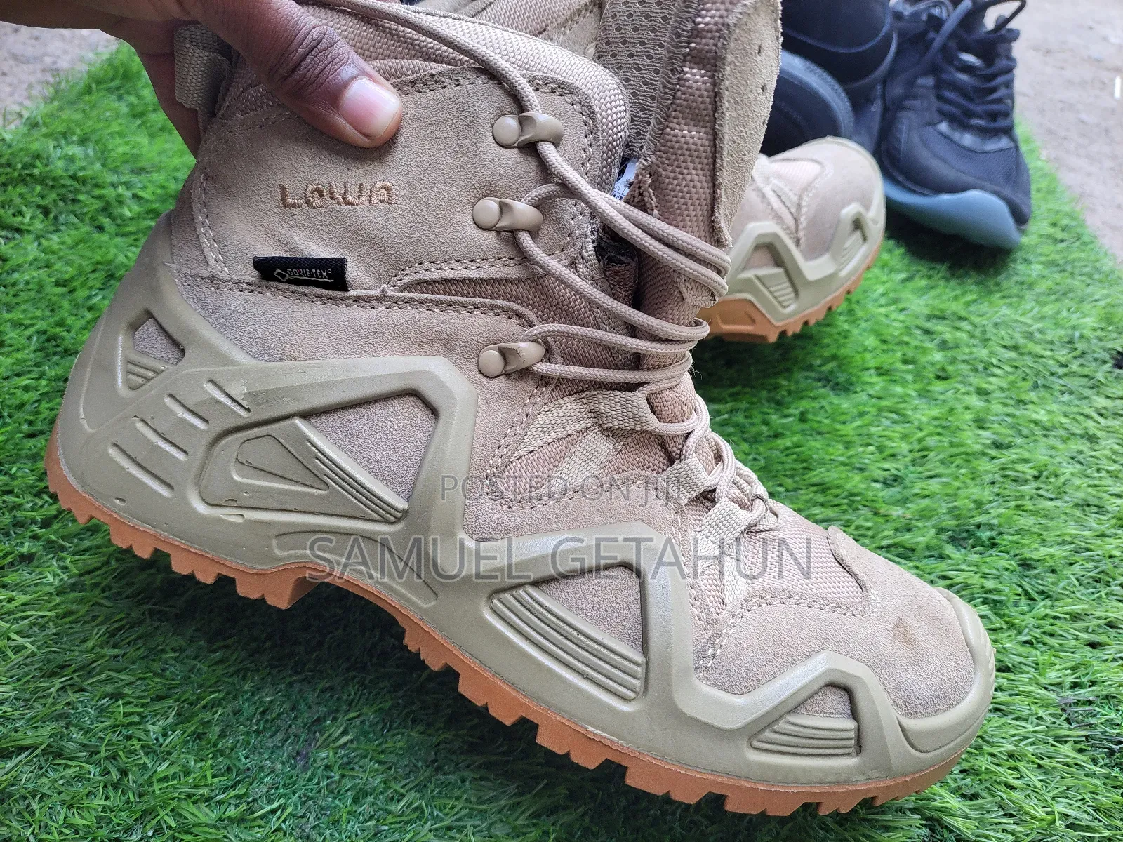 ኦርጅናል የድሬ ጫማዎች