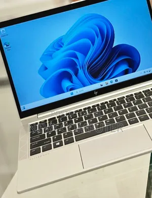 Photo - New Laptop HP EliteBook 830 G8 16GB Intel Core I7 SSD 512GB