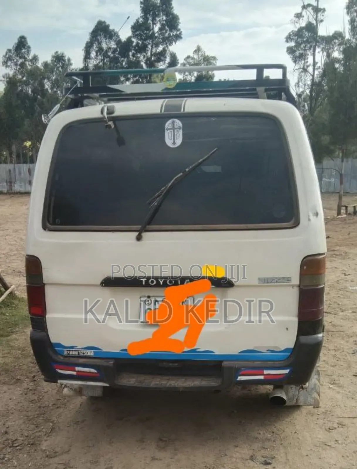 Toyota HiAce 2002 White