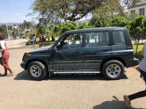 Suzuki Vitara 1992 Green