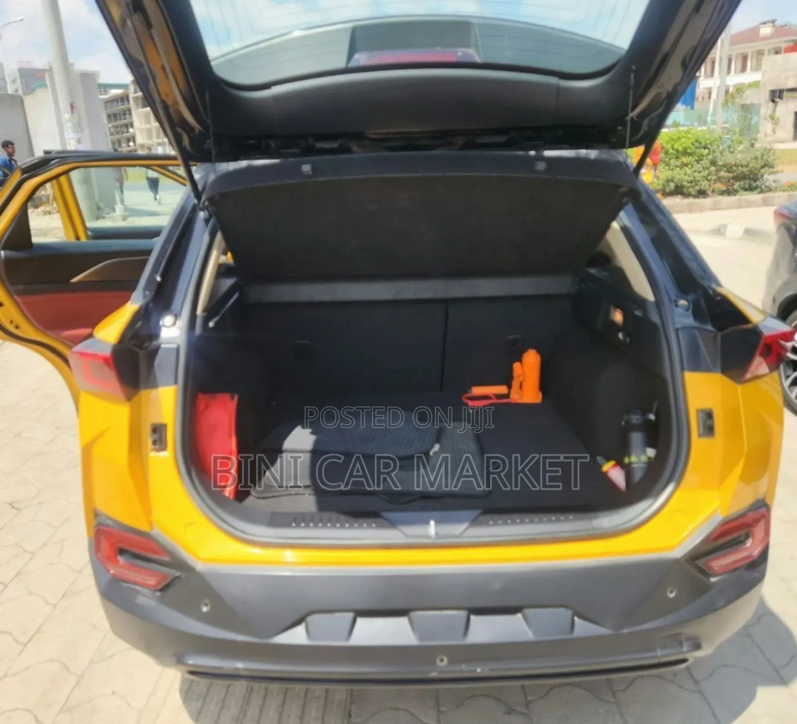 Bestune T77 1.2 FWD 2021 Yellow