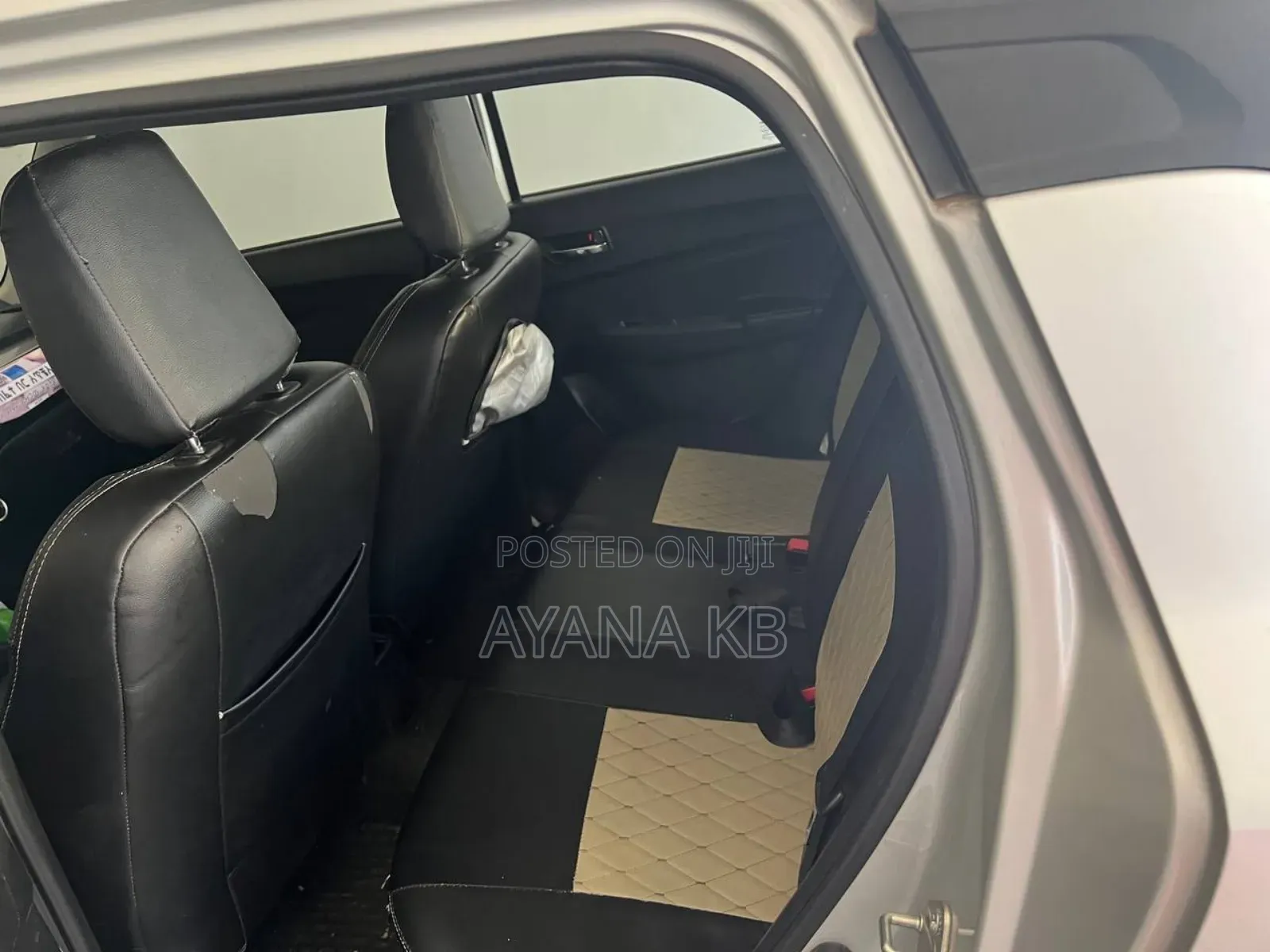 Suzuki Swift 2022 Silver