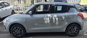 Suzuki Swift 2022 Silver
