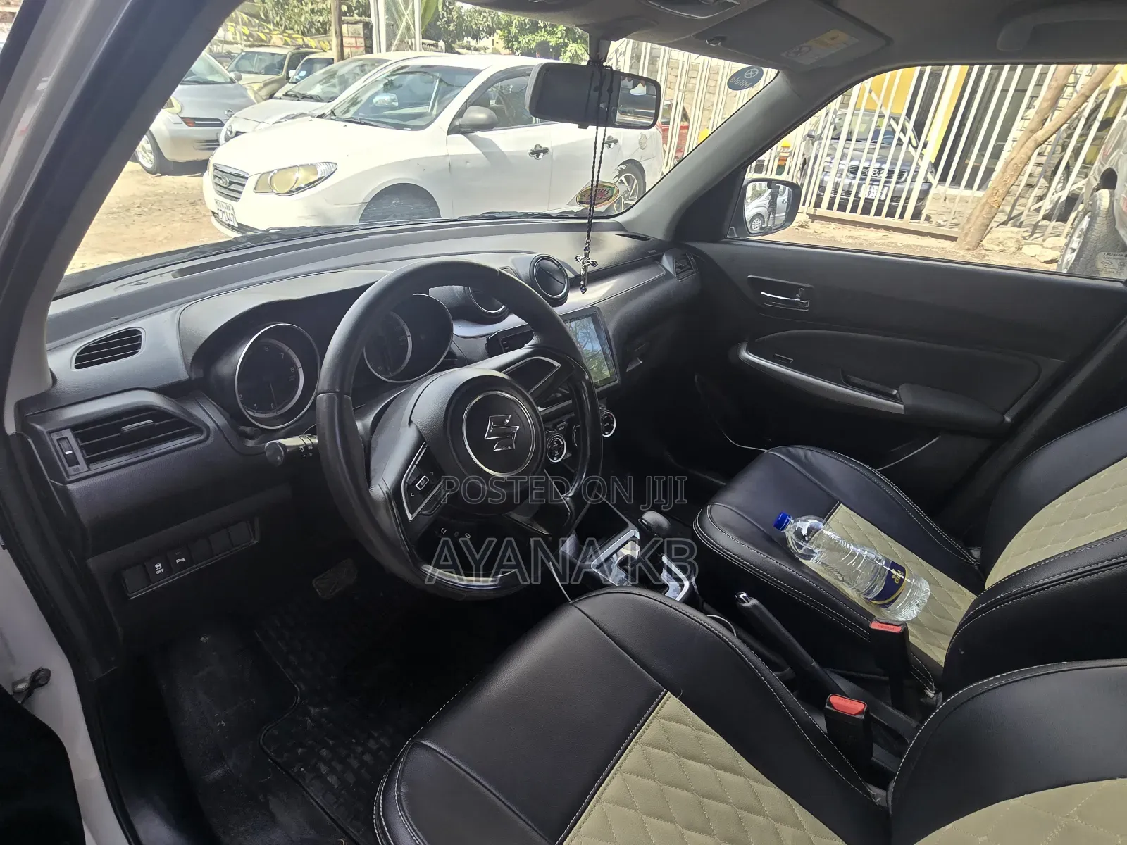 Suzuki Swift 2022 Silver