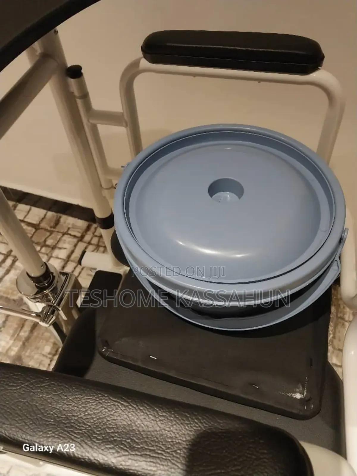 Mobile Commode Chair