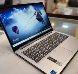New Laptop Lenovo Ideapad 3 8GB Intel Core i5 SSD 512GB