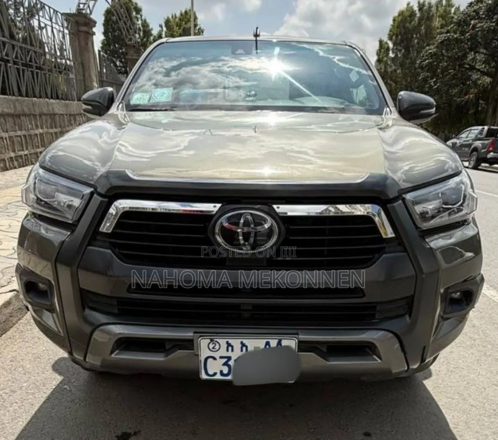 Toyota Hilux 2022 Brown