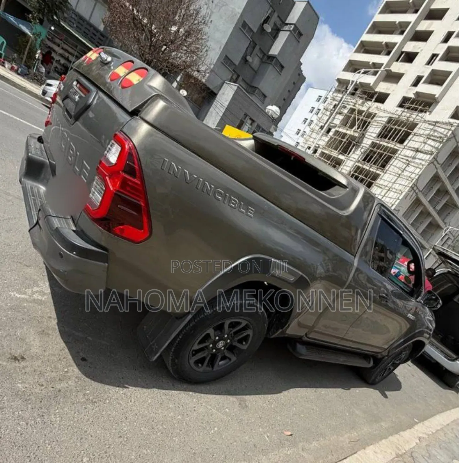Toyota Hilux 2022 Brown