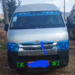 Toyota HiAce 2007 Silver