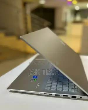 New Laptop Asus VivoBook 15 X505BA 16GB Intel Core I5 SSD 512GB