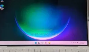 Photo - New Laptop Dell XPS 13 16GB Intel Core i7 SSD 512GB