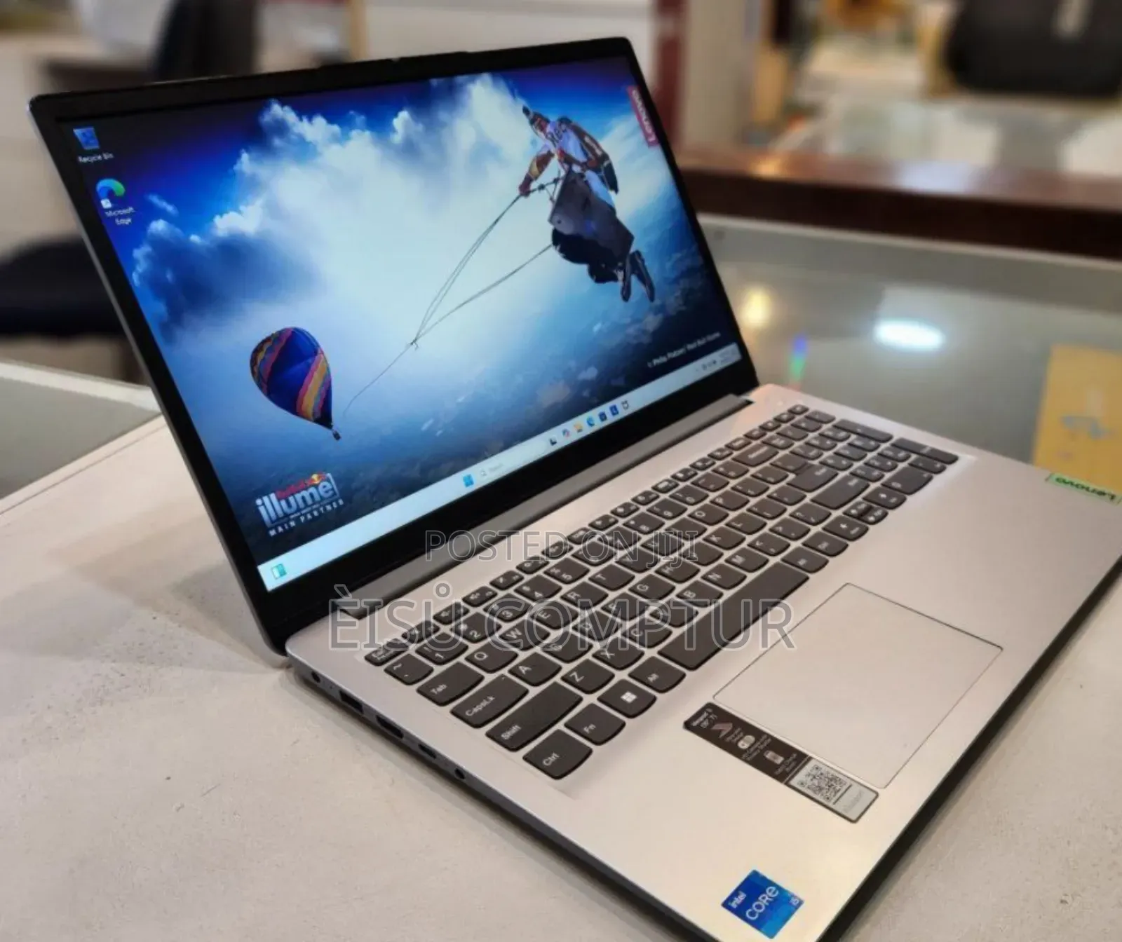 New Laptop Lenovo IdeaPad Y570 8GB Intel Core I5 SSD 512GB