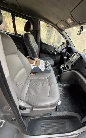 Hyundai Starex 2015 Silver