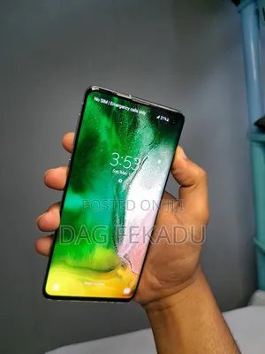 Photo - New Samsung Galaxy S10 128 GB White