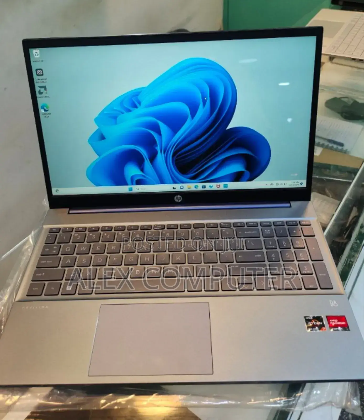 New Laptop HP Pavilion 15 16GB AMD Ryzen 7 SSD 512GB