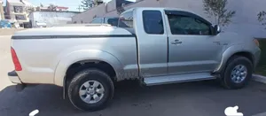 Toyota Hilux 2011 White