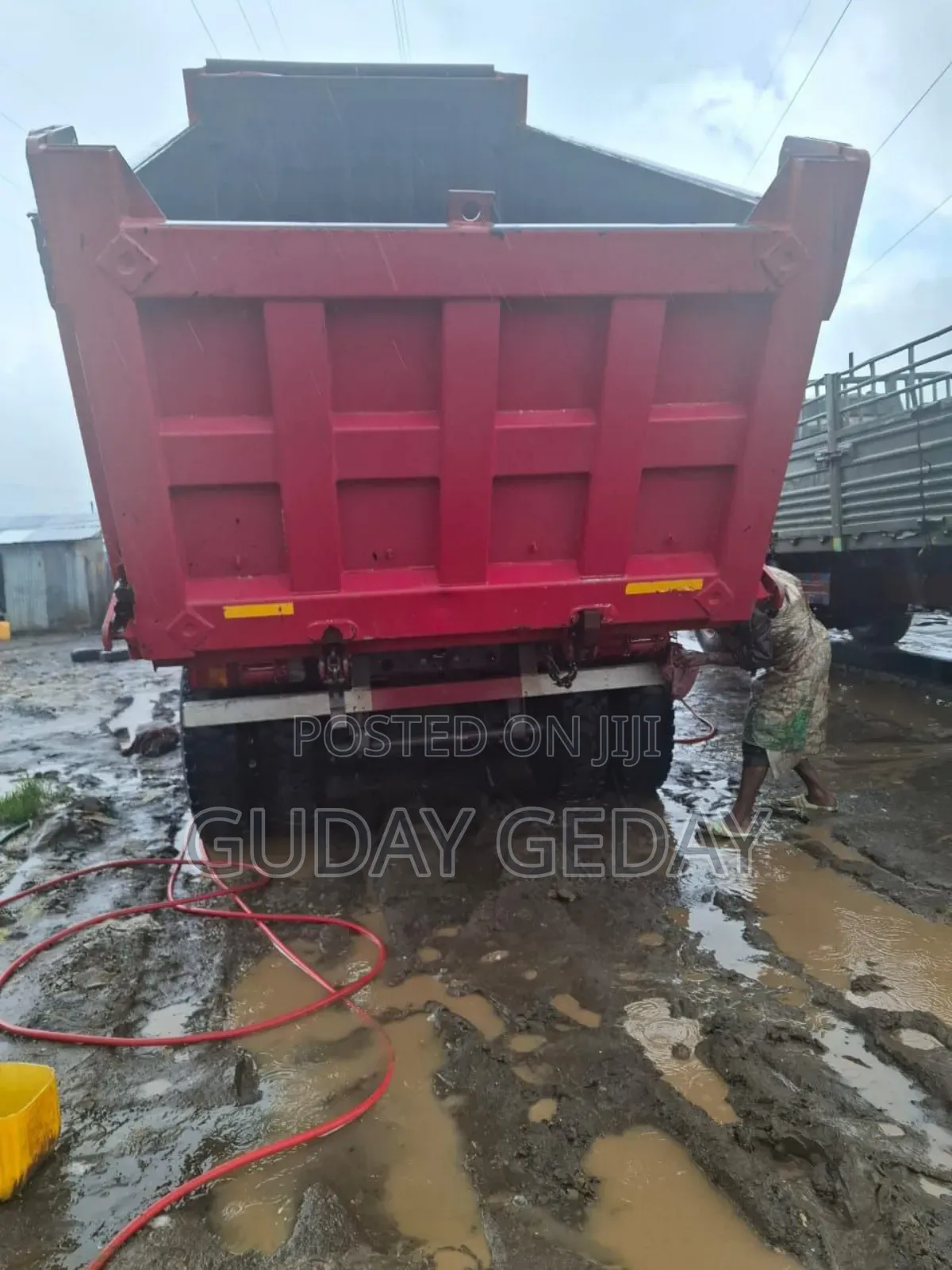 Sinotruk Howo 2024 Red