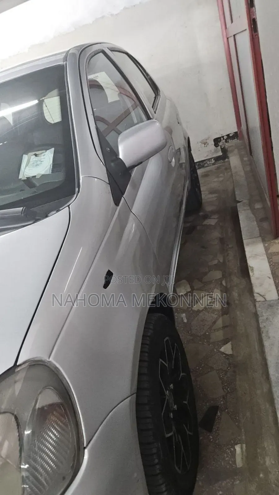 Toyota Vitz 2000 Silver