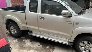 Toyota Hilux 2007 Beige