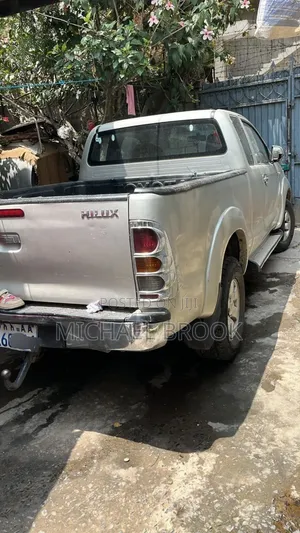 Toyota Hilux 2007 Beige
