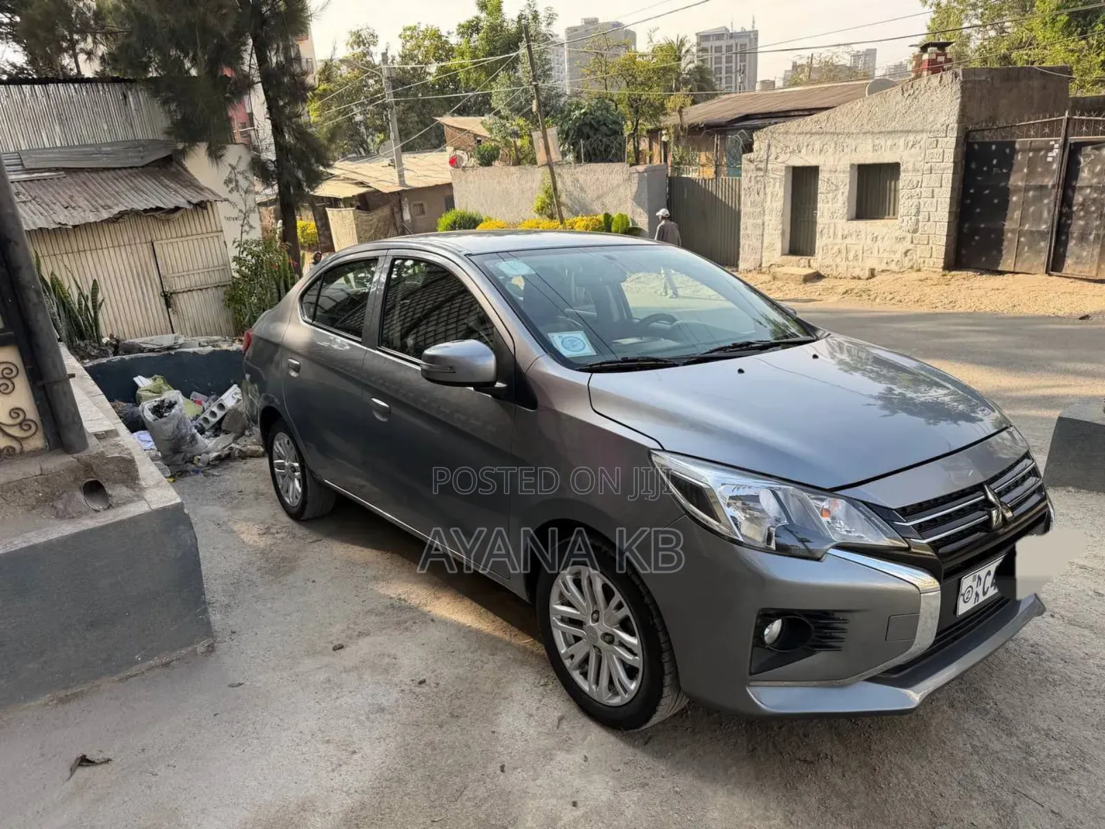 Mitsubishi Attrage 2022 Gray