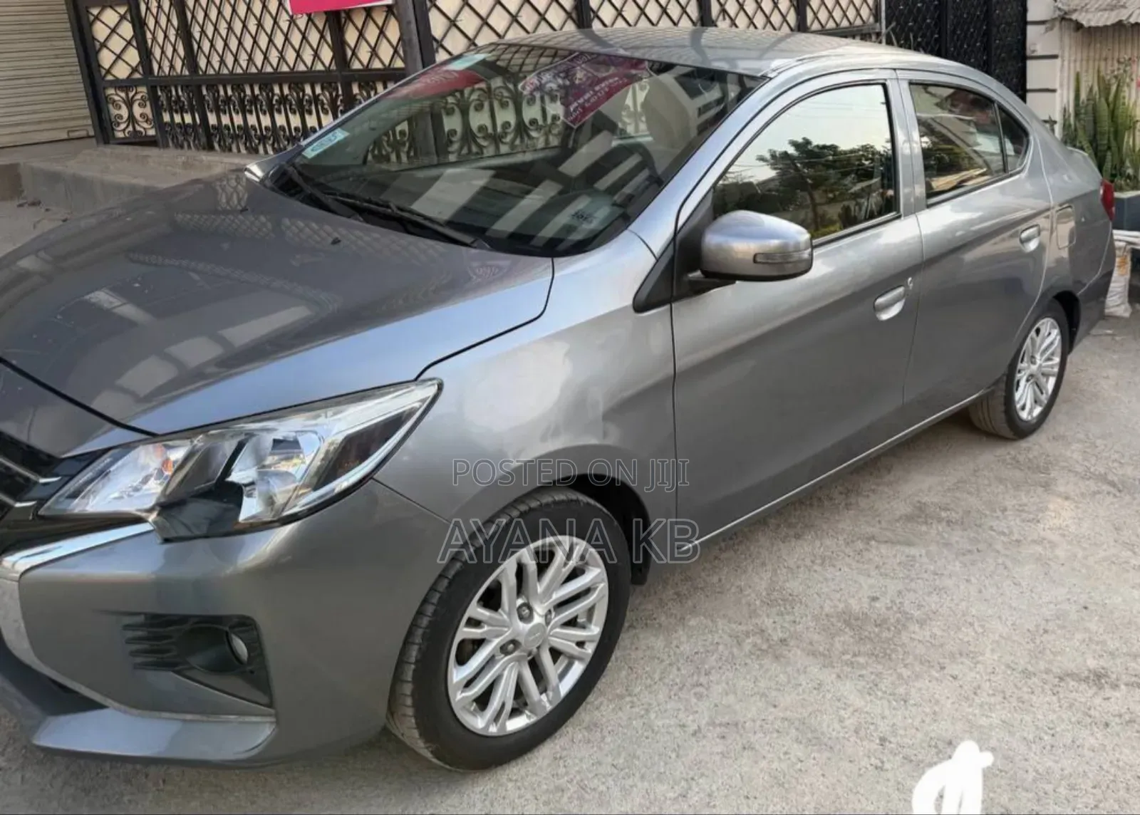 Mitsubishi Attrage 2022 Gray