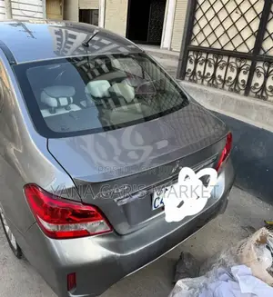 Mitsubishi Attrage 2022 Gray