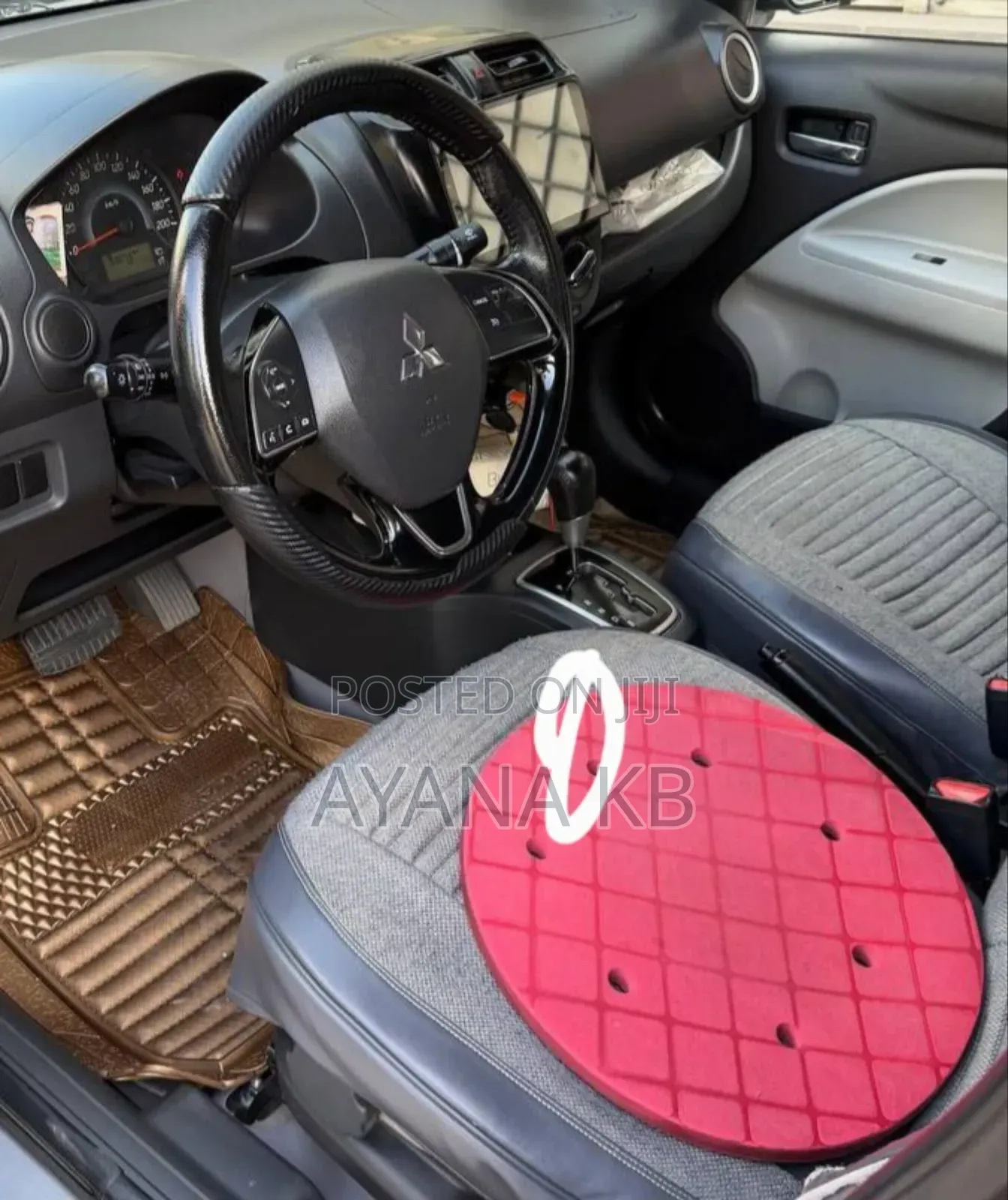 Mitsubishi Attrage 2022 Gray