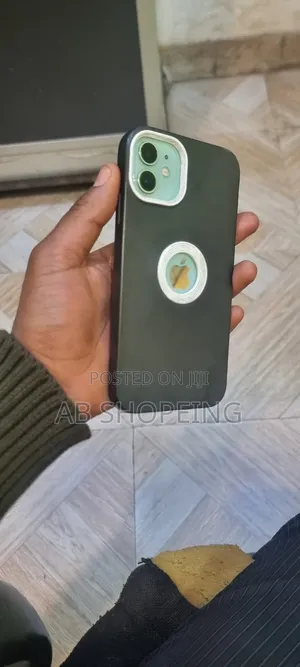 Apple iPhone 11 64 GB Green