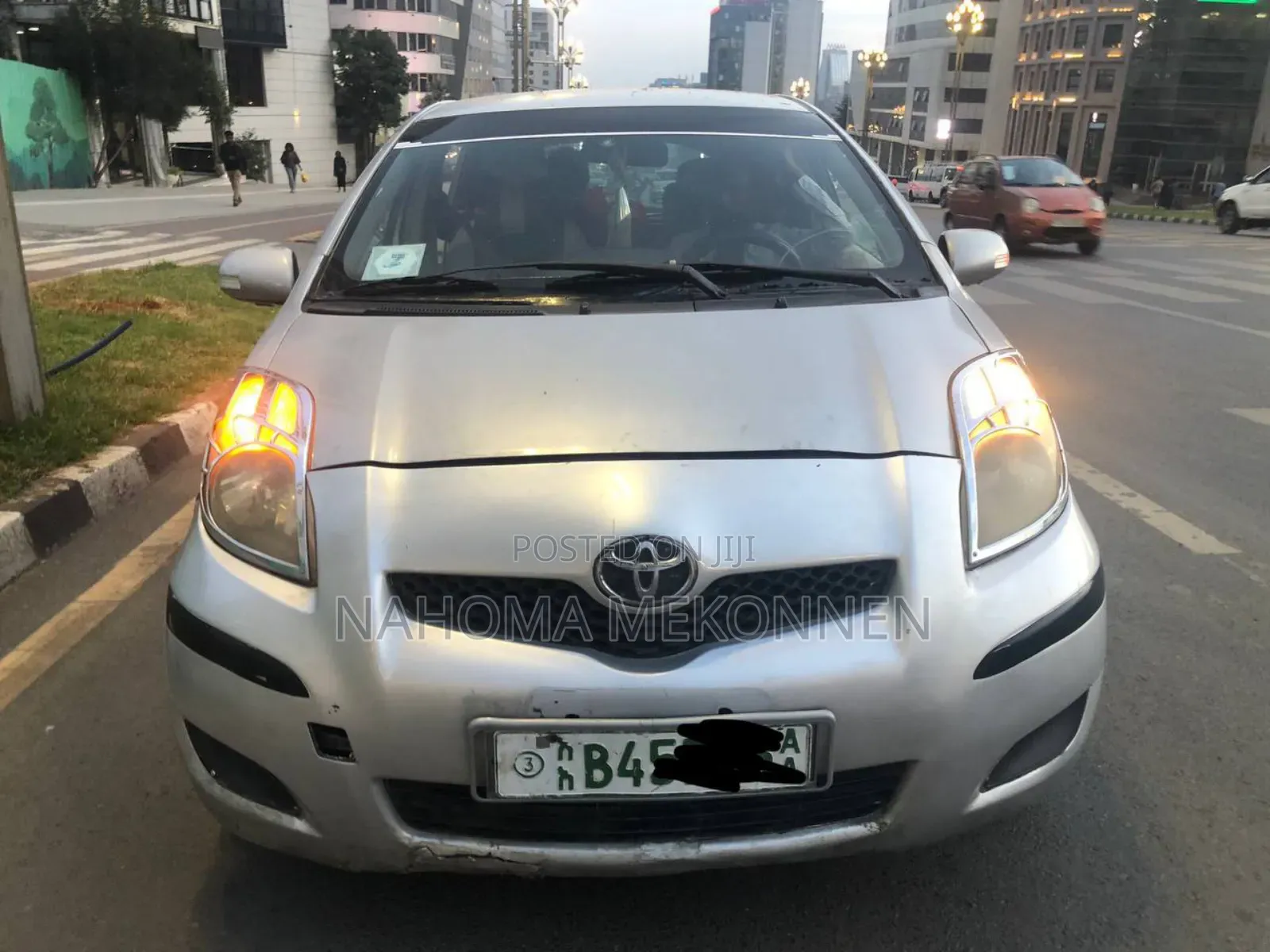 Toyota Yaris 2010 Silver