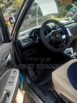 Suzuki Swift 2022 Gray