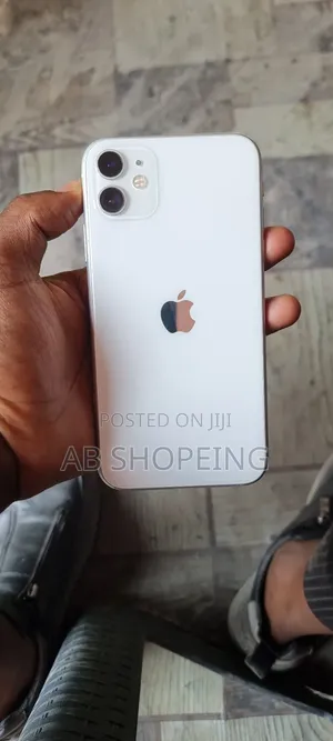 Apple iPhone 11 64 GB White